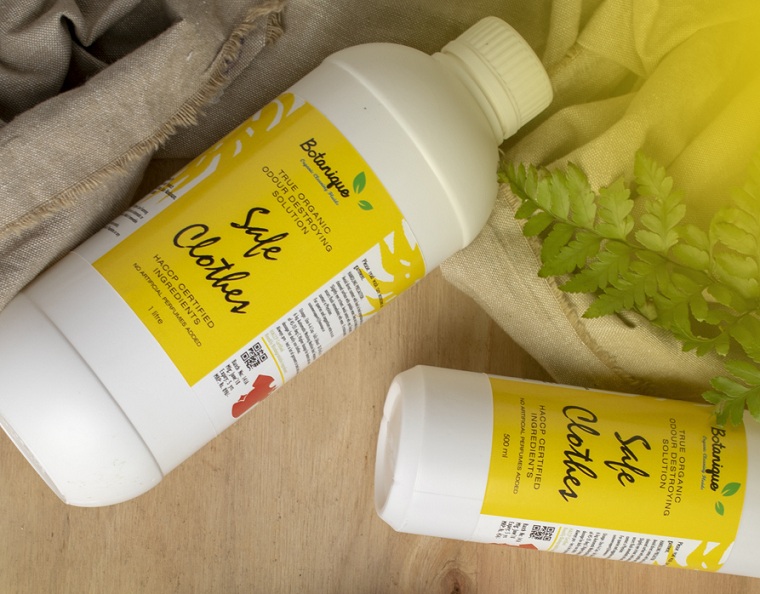 Botannic Isolate Botanique: Organic Cleaners for Sterile Habitats - Editors Pick